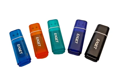 EAGET 64 GB MEMORY STICK / FLASH DRIVE - NEW - Image 1 of 2
