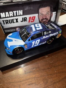 Martin Truex Jr 2019 Auto Owners 1/24 NASCAR Diecast - Picture 1 of 1