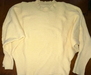 Girl's Oversized Batwing Crewneck Fall Sweater 13/14 Light Yellow Hand Wash - Picture 1 of 7