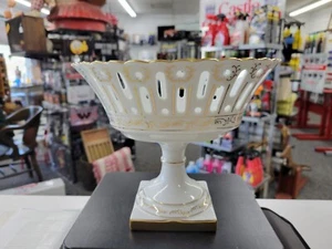 Vintage Ucagco Ceramic White And Gold Trim Footed Flower Bowl. Japan  - Picture 1 of 10