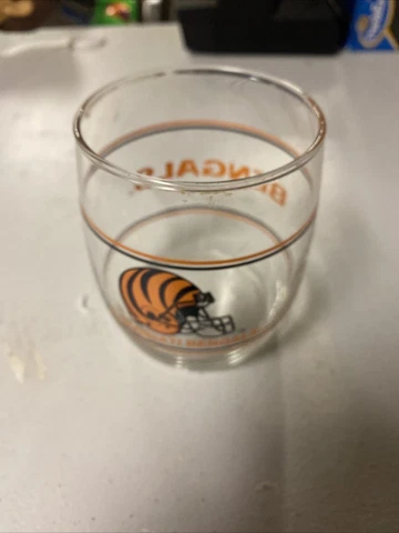 Vintage Cincinatti Bengals 1 Smoked NFL 4-1/2" & 1 Barrel 4" Glass Nice Cover