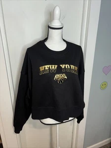 New York Knicks Pro Standard Women's Glam Cropped Pullover Sweatshirt Medium - Picture 1 of 11