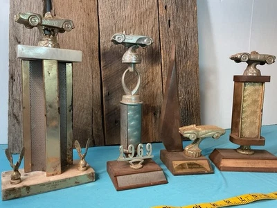 Lote de carreras vintage - Trofeo de carreras de autos de los años 60 carrera automática 1er 2º trofeo Foto 1 de 4