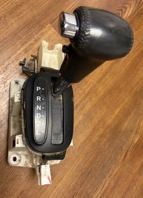2006-2011 Hyundai Accent Automatic Tower Gear Shifter Lever OEM 46720-1G000 - Image 1 of 4