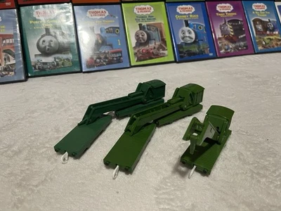 Thomas & Friends Tomy Trackmaster Green Breakdown Cranes - Image 1 of 4