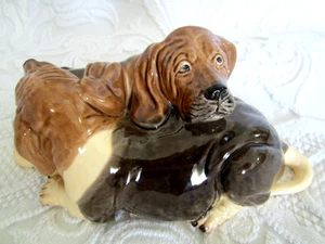 Rare Vintage Pair of Basset Hound's Ceramic/China Figurine Dog's - Picture 1 of 5