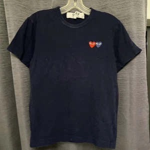 CDG Double Heart Navy Tee Shirt Size Small - Picture 1 of 4