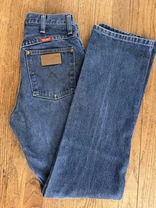 Classic Women's Wrangler Jeans - 14MWZG - Size 5 x 32 - Picture 1 of 7