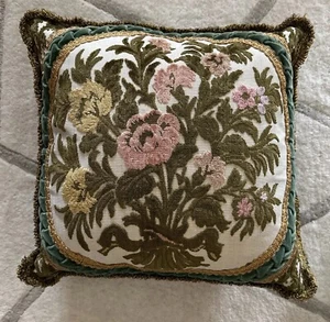 Almohada de terciopelo con borde de cinta de jardín floral vintage 17x17 - Imagen 1 de 9