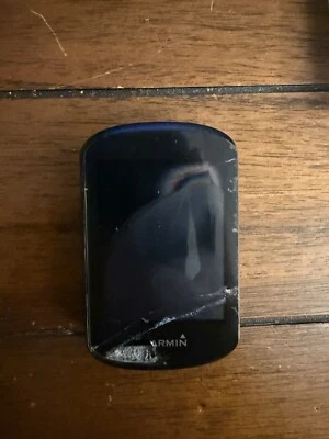 Garmin Edge 530 Bike GPS Broken screen And Back Piece - Parts /Not Working - Image 1 of 3