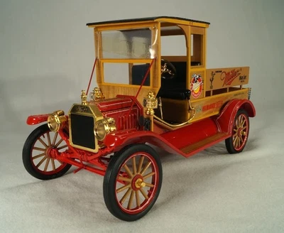 1913 Ford Model T Miller Brewing diecast by Franklin Mint 1/16 scale - Image 1 of 4
