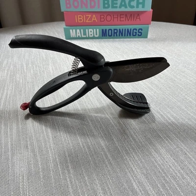 Pampered Chef Salad Chopper #2582 Double Bladed Herb Cutting Scissors Shears EUC - Image 1 of 4