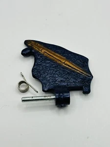 1998 Transformers Beast Wars Fuzors NOCTORRO - Right Side Flap And Spring - Picture 1 of 2