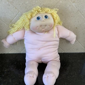 1984 Cabbage Patch Kids girl doll blond hair blue eyes soft body 16" C11U - Picture 1 of 5