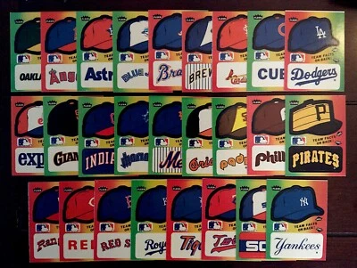 Gorras de equipo de béisbol Fleer 1983 pegatinas "away"/juego completo de (26) equipos Foto 1 de 2