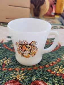 Vintage Fire King Old Milk Glass Tiger Mug - Picture 1 of 5