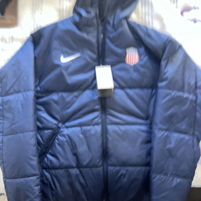 New Never Worn USA HOCKEY parka Size Medium Fits Like A M/L - Image 1 of 4