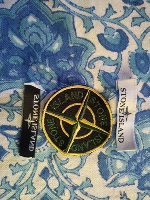 Stone Island Stemma.misura 5,5×5,5cm+ 2. Etichetta Retro Collo - Image 1 of 4