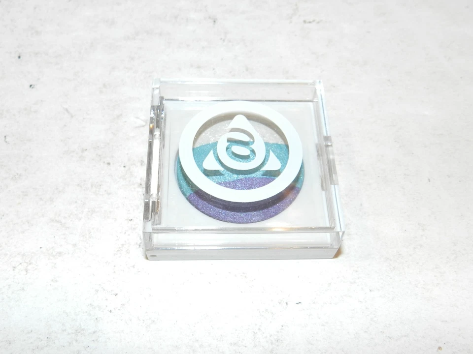 Mary Kay At Play Baked Eye Shadow Trio Electric Spring NEW NIB .07oz #062147 - Image 1 of 2