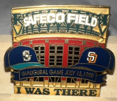 Vintage Seattle Mariners MLB Moose, Compass, Safeco Field Pins, Duffel Keychain - Image 1 of 4