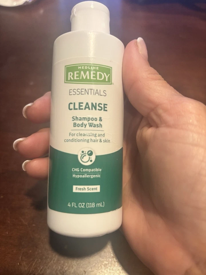 Champú y gel de baño Medline Remedy Essentials (4 fl oz) - aroma fresco Foto 1 de 1