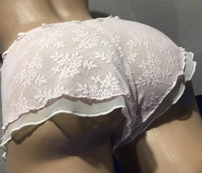 Bragas de bikini de satén de encaje rosa justo Rampage de colección M L Foto 1 de 4