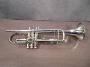 YAMAHA Trumpet Xeno YTR8335UGR #401275 - Picture 1 of 14