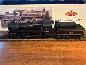 OO Gauge Bachmann 32-951 Standard Class 4MT 2-6-0 76069 BR Black Loco VNMIB - Picture 1 of 10
