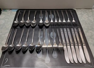 Menge 28 Imperial SERTA - Edelstahl Tafelmesser Gabeln & Löffel Akzent Korea. - Bild 1 von 10