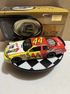RARE* Terry Labonte ELITE #44 Kellogg’s 2006 1/24 Nascar Diecast - Picture 1 of 15