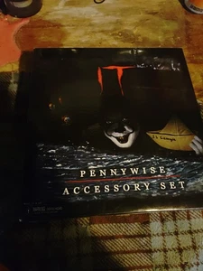 Juego de accesorios NECA IT Pennywise - Imagen 1 de 5