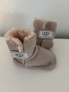 UGG Australia $50 Pink Baby Erin Bootie Size Small Infant Crib Walker Winter - Picture 1 of 8