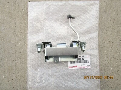 98-07 LEXUS LX470 4D SUV PUERTA TRASERA PUERTA LEVADIZA PESTILLO MANIJA BISAGRA NUEVO 60020 Foto 1 de 3