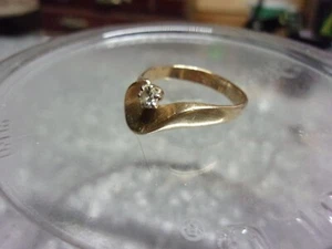 H54 14K gold ring with diamond . fancy design. - Picture 1 of 4