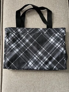 NEW THIRTY-ONE UTILITY KEEP IT TOTE - Picture 1 of 3