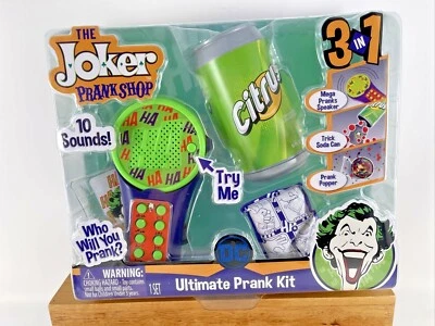 NOVO The Joker Prank Shop DC Ultimate Prank Kit 3 em 1 ENVIO GRÁTIS - Imagem 1 de 4