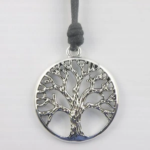 Ciondolo albero della vita intagliato tono argento su corda di cotone cerato collana surfista - Foto 1 di 7