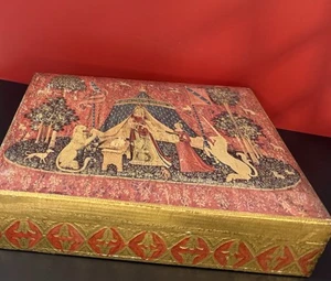 Vintage Florentina Made In Italy Dokumentenbox Dame & Einhorn Gold Rot 8,5” X 7” - Bild 1 von 9
