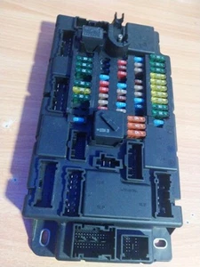2008-2014 Mini Cooper Cabin Fuse Relay Box 61353455436 - Picture 1 of 6