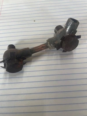 Pieza línea combustible Whippet 1928 Foto 1 de 3