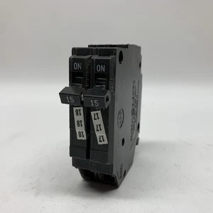 GE General Electric THQP215 Disyuntor de 2 Polos, 15 Amp 2 Polos, 120 - 240V - Imagen 1 de 4