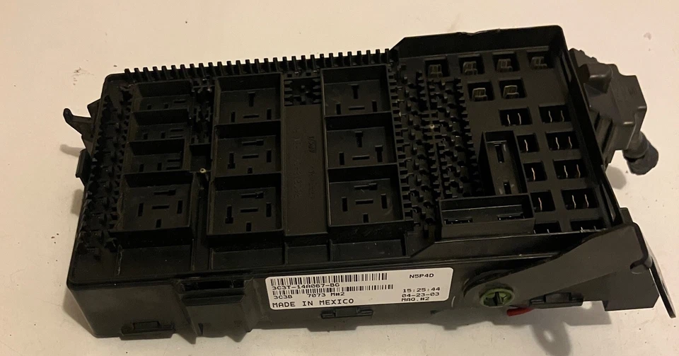 2003 2004 Ford F250 F350 Super Duty Interior Cabin Fuse Box Relay 3C3T-14A067-BG - Image 1 of 1