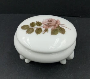 Vintage Porcelain Oval Footed Trinket Box Pill Box W/lid - Flowers 1.25"x 2" - Picture 1 of 9