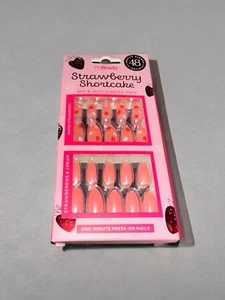 Strawberry Shortcake Press-On Nail Set 48ct | Almond Shape | Cute Kawaii Design - Picture 1 of 3