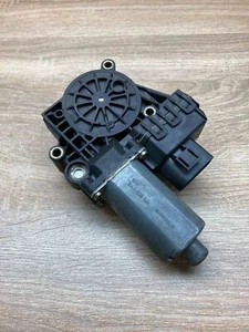 0130821775 2301010526 Bosch Audi A6 C5 Window Regulator Motor - Picture 1 of 7