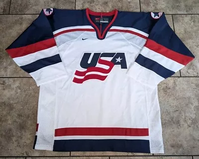 2002 Vintage Olympic USA Nike Hockey Jersey Men's Large - Image 1 of 4