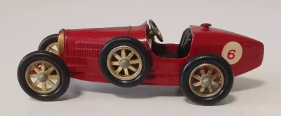 MATCHBOX MODELS OF YESTEYEAR 1926 TYPE 35 BUGATTI MADE IN ENGLAND BY LESNEY - Immagine 1 di 4