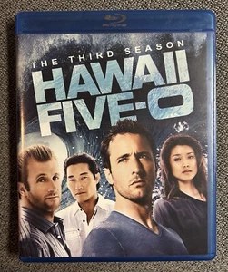HAWAII FIVE-O  (MODERN) SEASON 3 BLU RAY, 2012, 6 DISK SET **EXCELLENT** - Bild 1 von 3