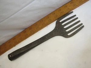 Antique 6-Tine Fish Eel Frog Gig Tool Spear Head Hand Forged Fishing Tool Fork J - Picture 1 of 4