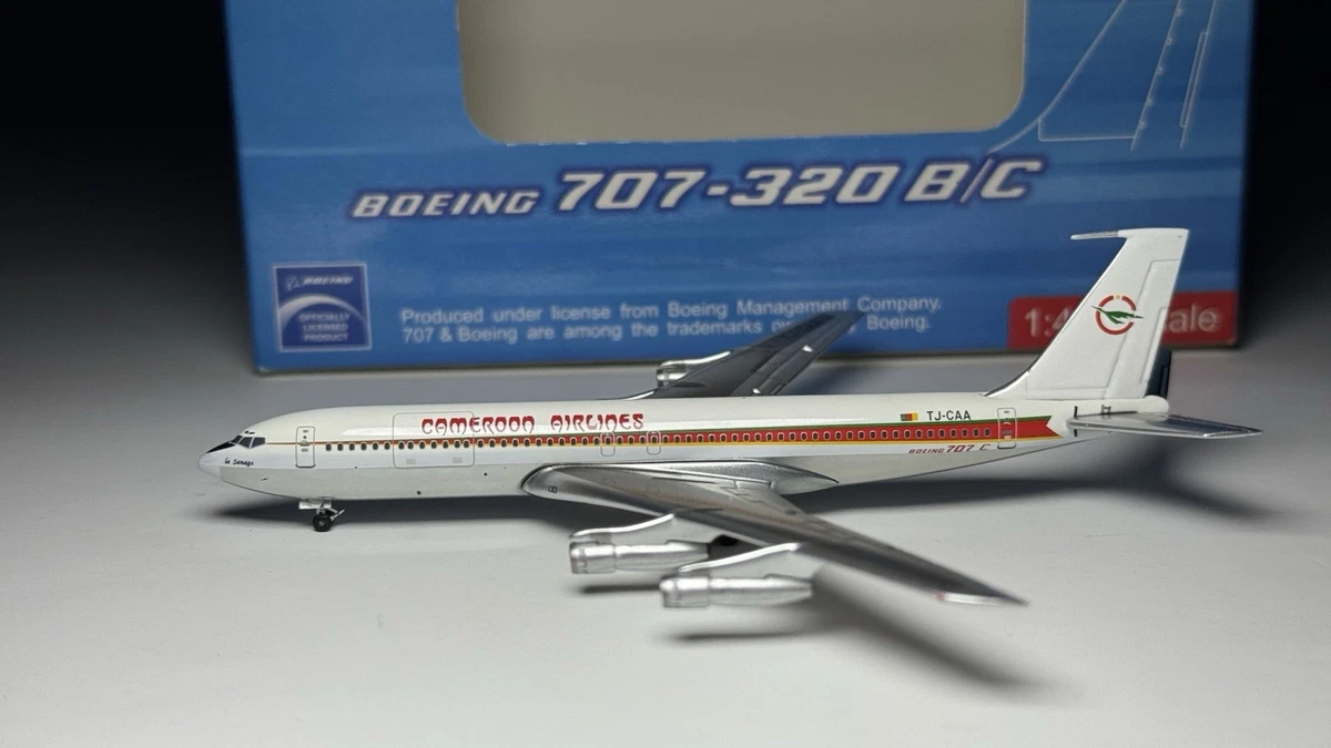 AeroClassics Boeing 707 1:400 Scale Diecast Aircraft & Spacecraft